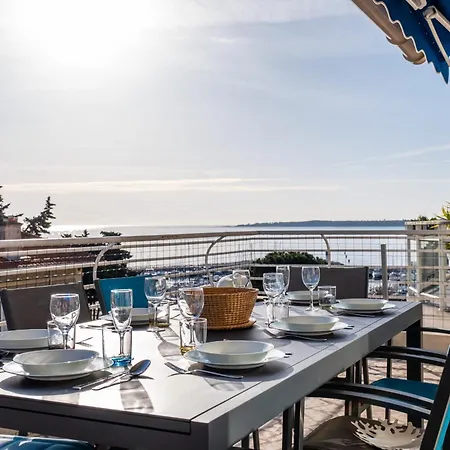 3-br Terrace Steps From Beaches