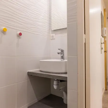 Apartamento 3-br Terrace Steps From Beaches